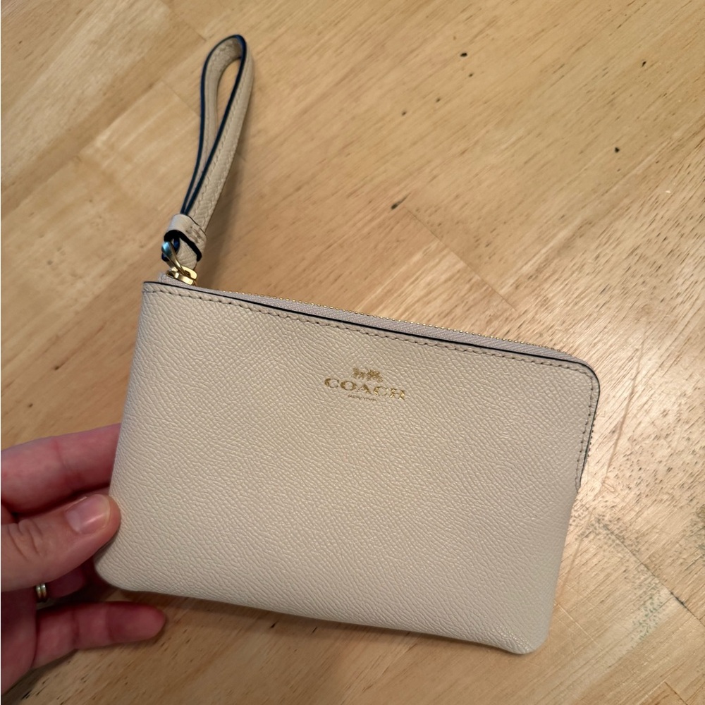 Coach White Wristlet Clutch